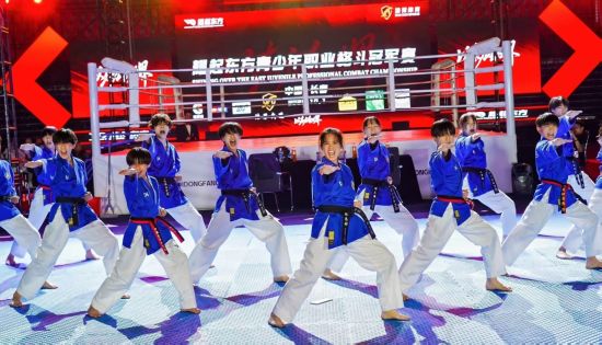 ���L(zh��ng)���w�������e�k�ġ�ҫ��|���������I(y��)�񶷹�܊ِ��ِ���������^����2�f(w��n)�˴Ρ�