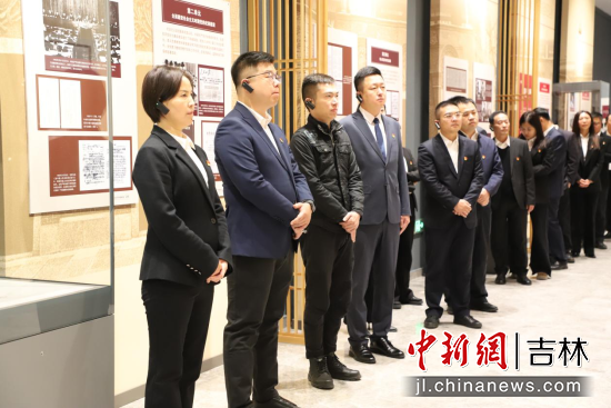 �c��(hu��)�ˆT�^չ�� �O��/�z