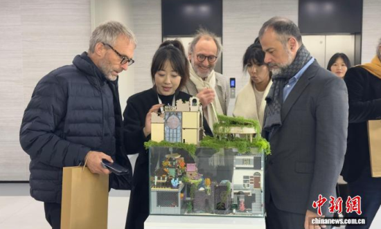 10��23�������������cӰҕ�猣�����L��������W(xu��)�����c�Ӱ�W(xu��)Ժ(�LӰ�Ӱ�W(xu��)Ժ)�^����W(xu��)����(chu��ng)���Ķ����(d��ng)�������������� �z