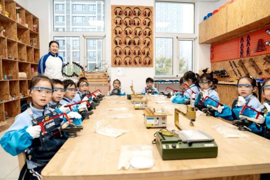 ���¸��^(q��)�׃��@С�����ڄ�(chu��ng)�ͽ����_չ�ֹ���(sh��)�`�W(xu��)��(x��)