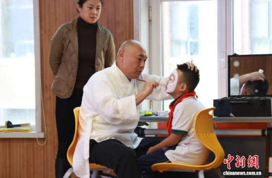 ʷ����(qu��n)(���)���ڽo�W(xu��)����(hu��)Ę�V��(�Y�ψD) �������S�M(m��n)�^(q��)�|ɽ��(sh��)�(y��n)�W(xu��)У���D