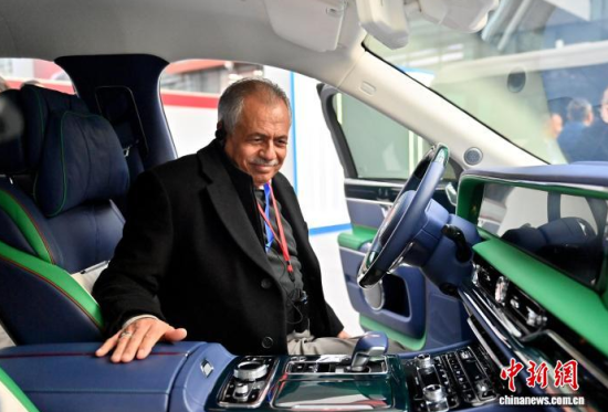 12��16���������L��������F�ɆT�w��Ї���܇�������� �z